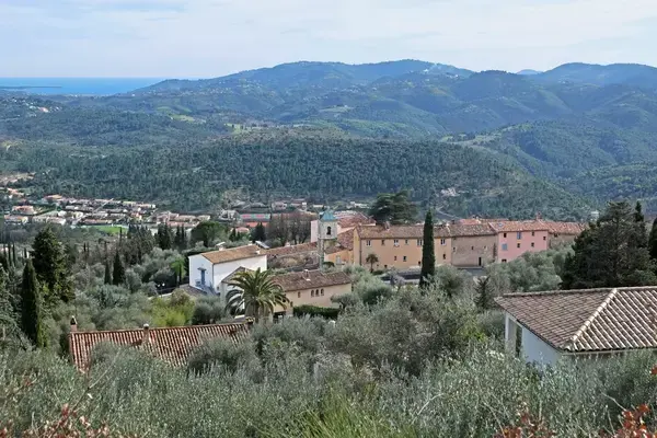 Monte Escalier Mobilité Installateur monte escalier Le Tignet