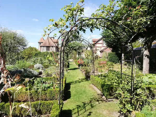 Monte Escalier Mobilité Installateur monte escalier Petit-Couronne