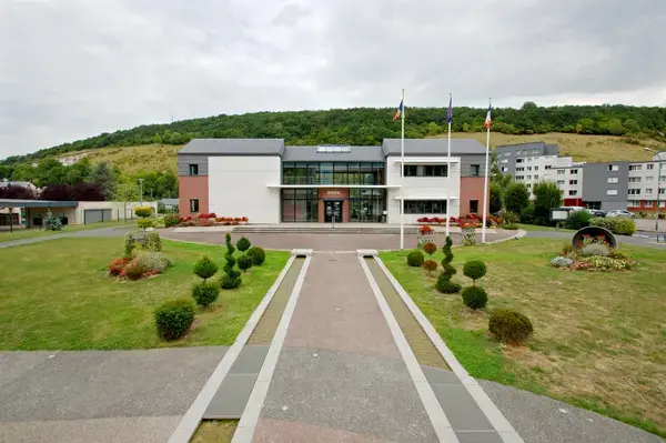 Monte Escalier Mobilité Installateur monte escalier Saint-Léger-du-Bourg-Denis